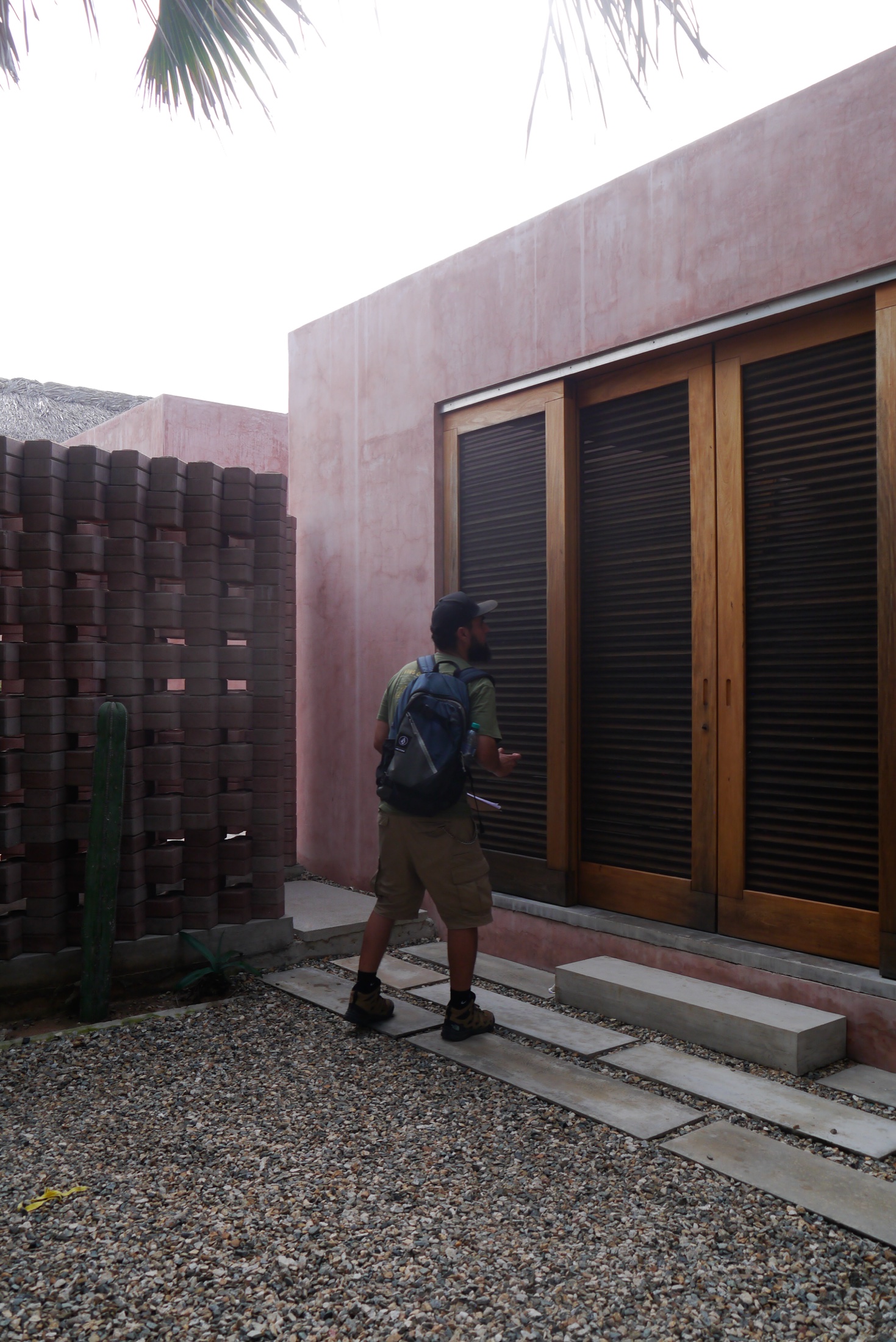 Casa Costa Oaxaqueña: Entrance with wood shutters and a screen