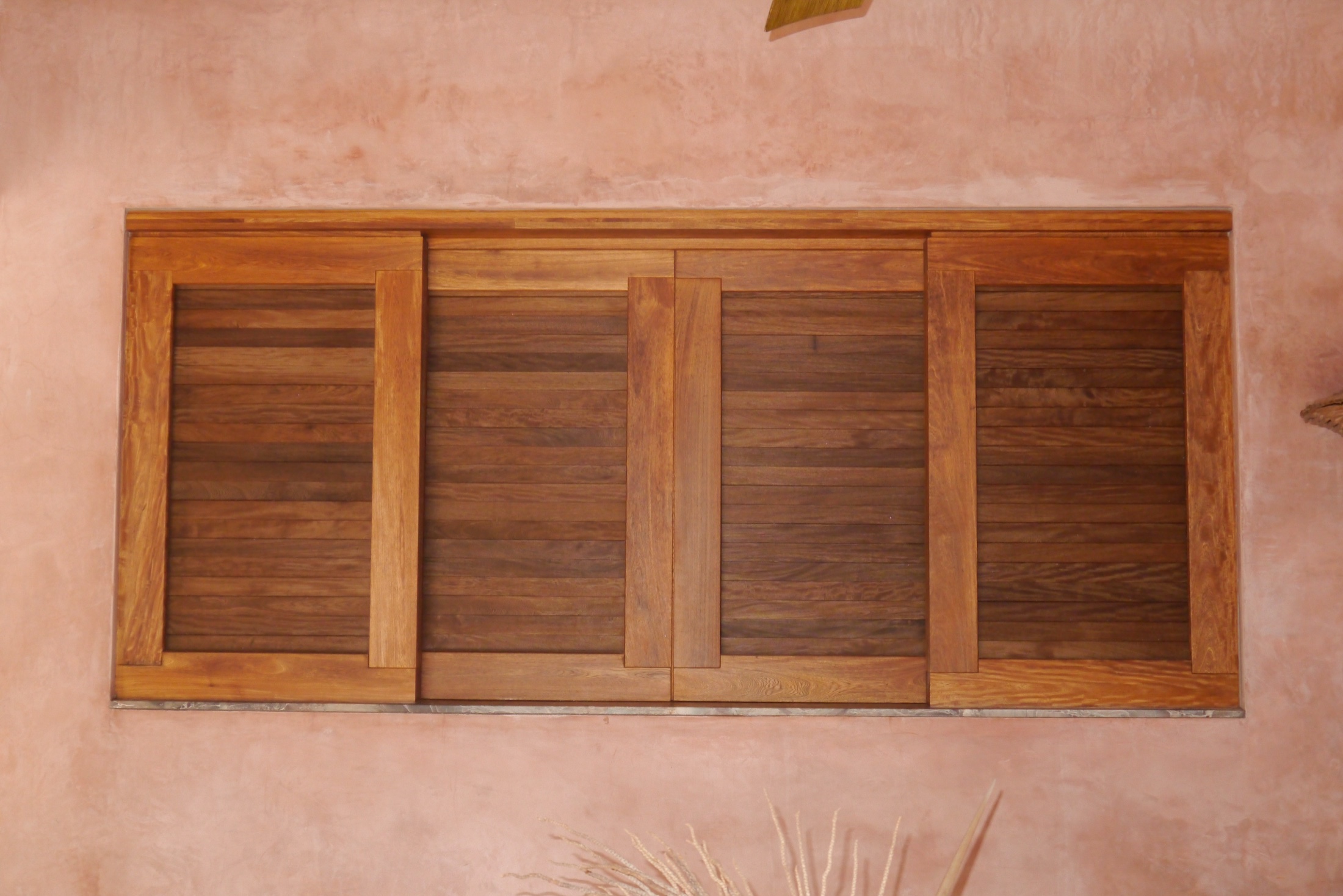 Casa Costa Oaxaqueña: Solid-wood shutter detail