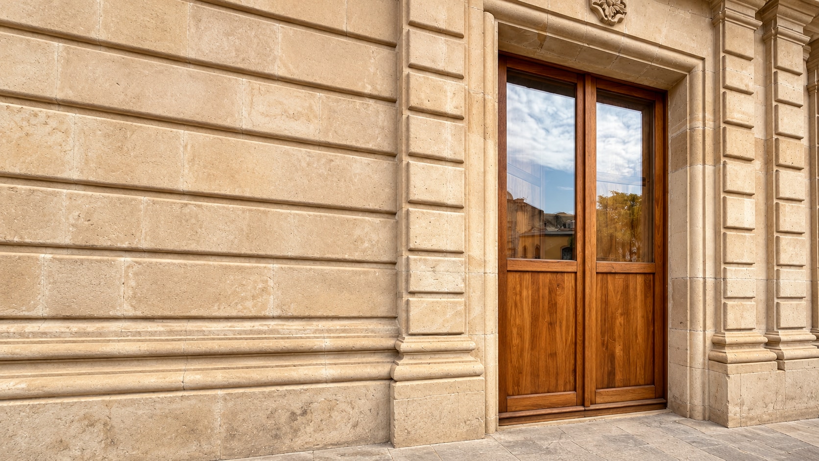 Puertas de madera maciza