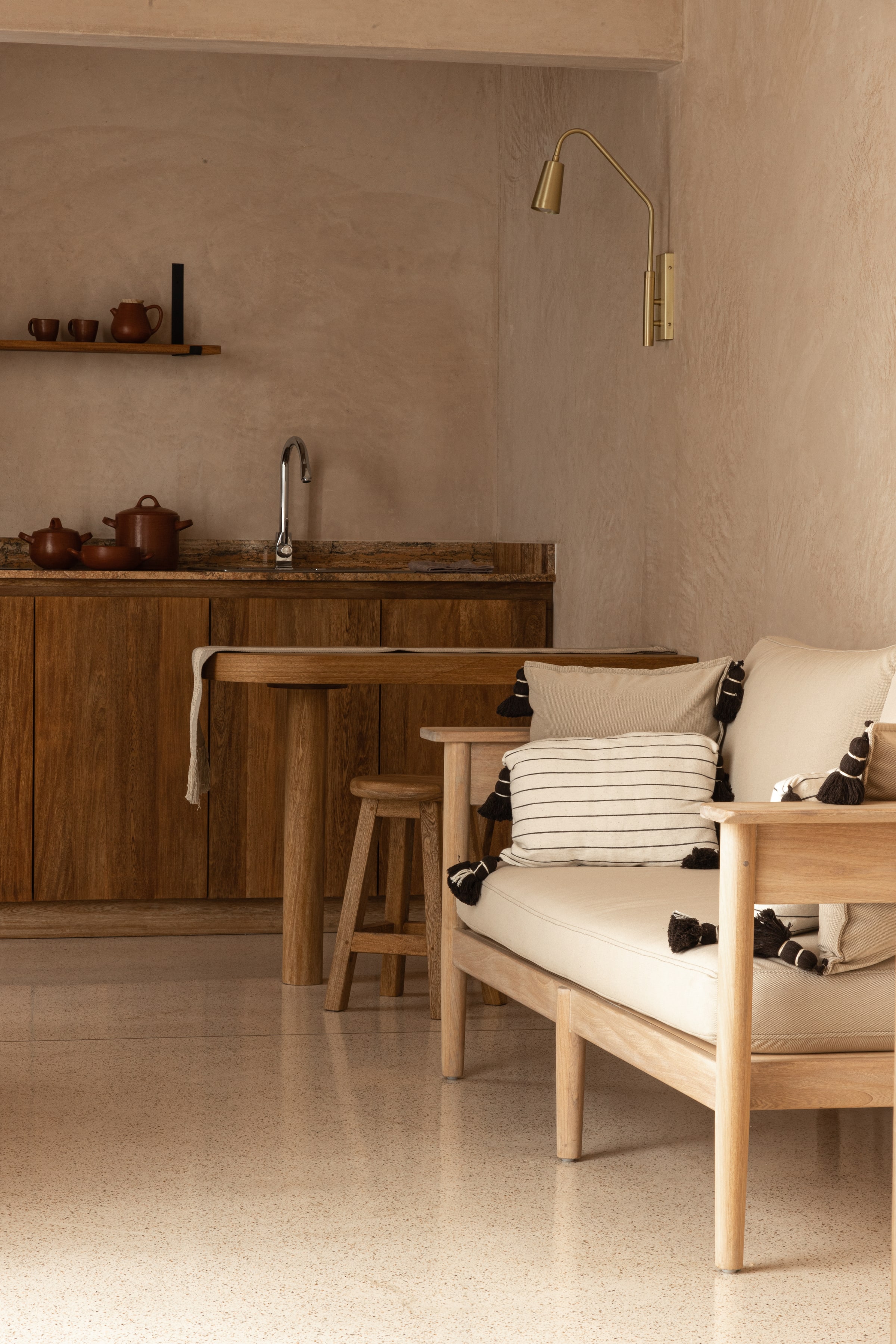 Casa Antonieta: Macuil chair with a woven seat