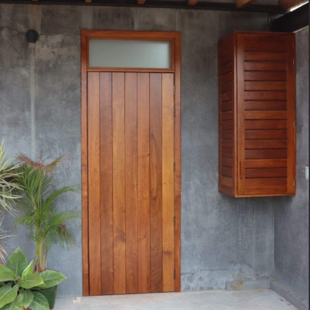 Casa Antonieta: Wood closet and furniture at Casa Antonieta
