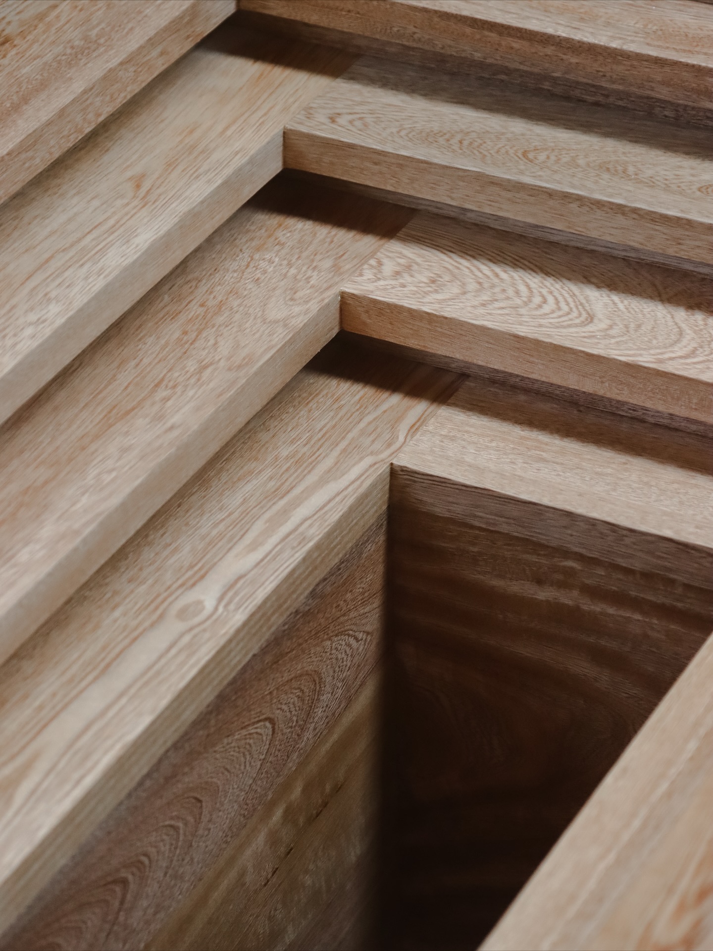 Jacobo y María Ángeles: Woodwork detail for a studio intervention